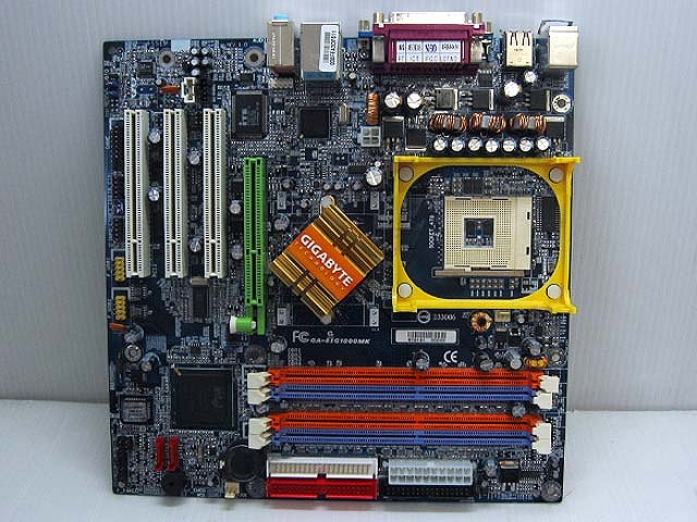 GA-8IG1000MK GIGABYTE マザーボード